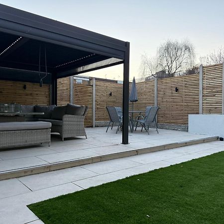 ברמינגהאם 5 Bed Town House Within City Centre And Sleeps Up To 11 With Sky And Netflix מראה חיצוני תמונה