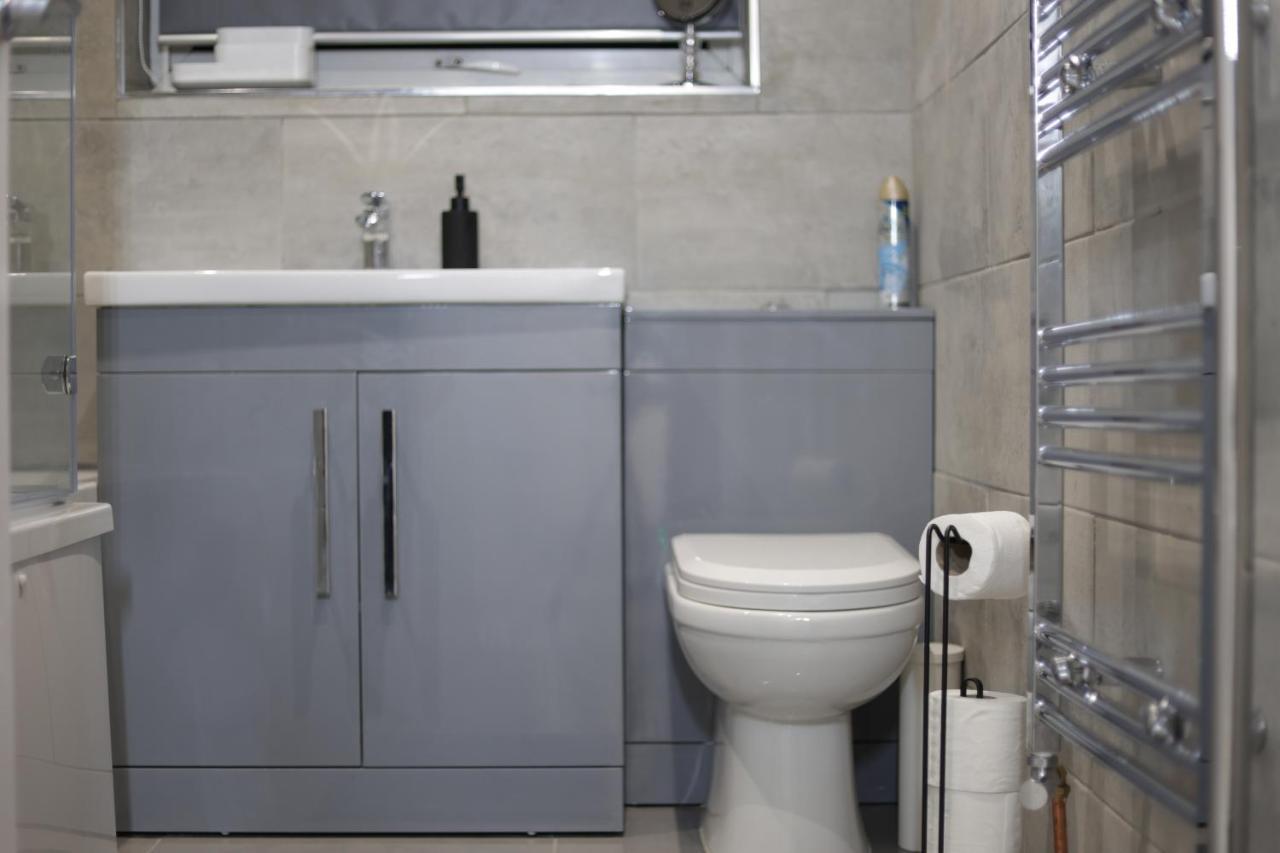 ברמינגהאם 5 Bed Town House Within City Centre And Sleeps Up To 11 With Sky And Netflix מראה חיצוני תמונה