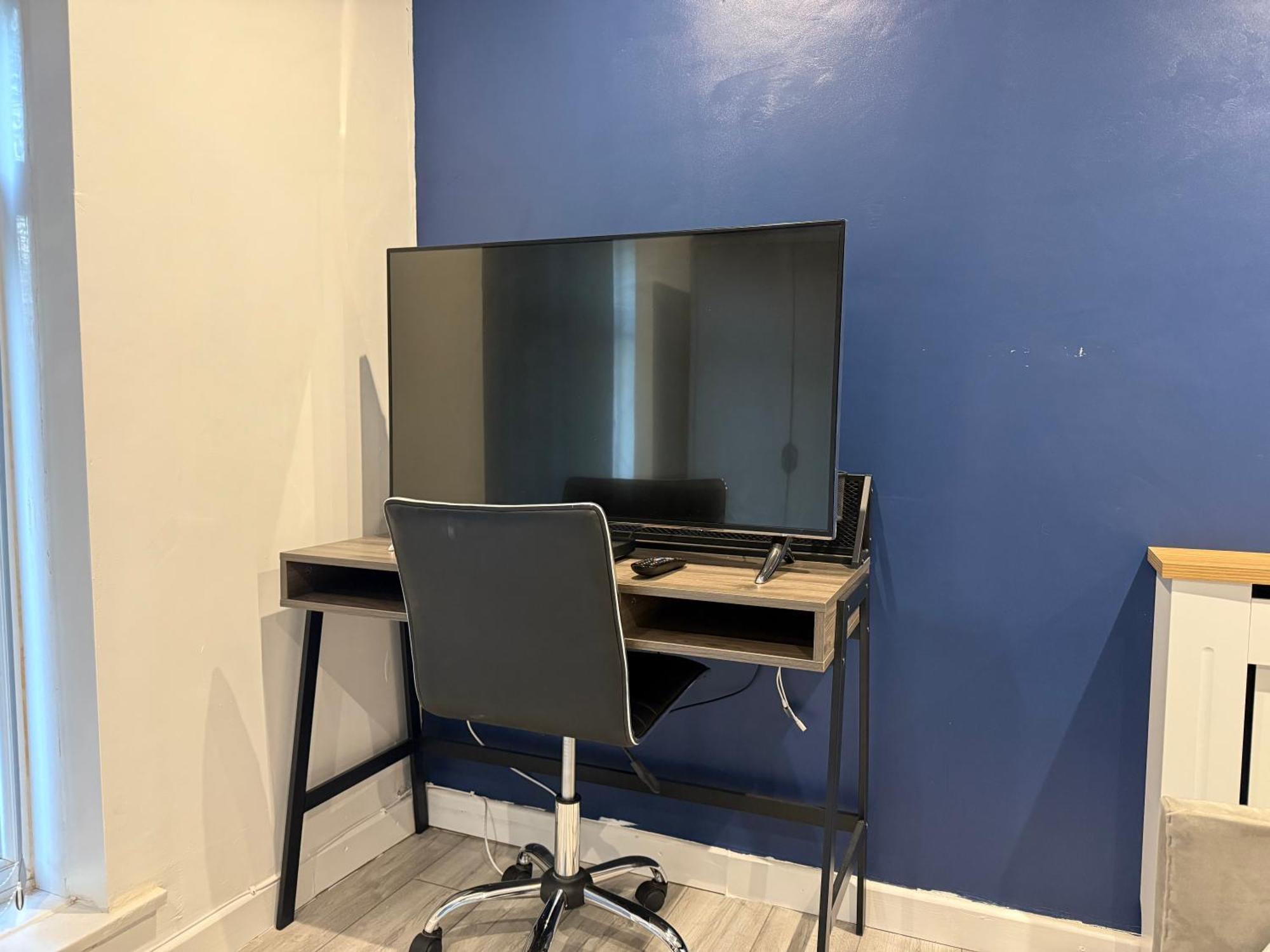 ברמינגהאם 5 Bed Town House Within City Centre And Sleeps Up To 11 With Sky And Netflix מראה חיצוני תמונה
